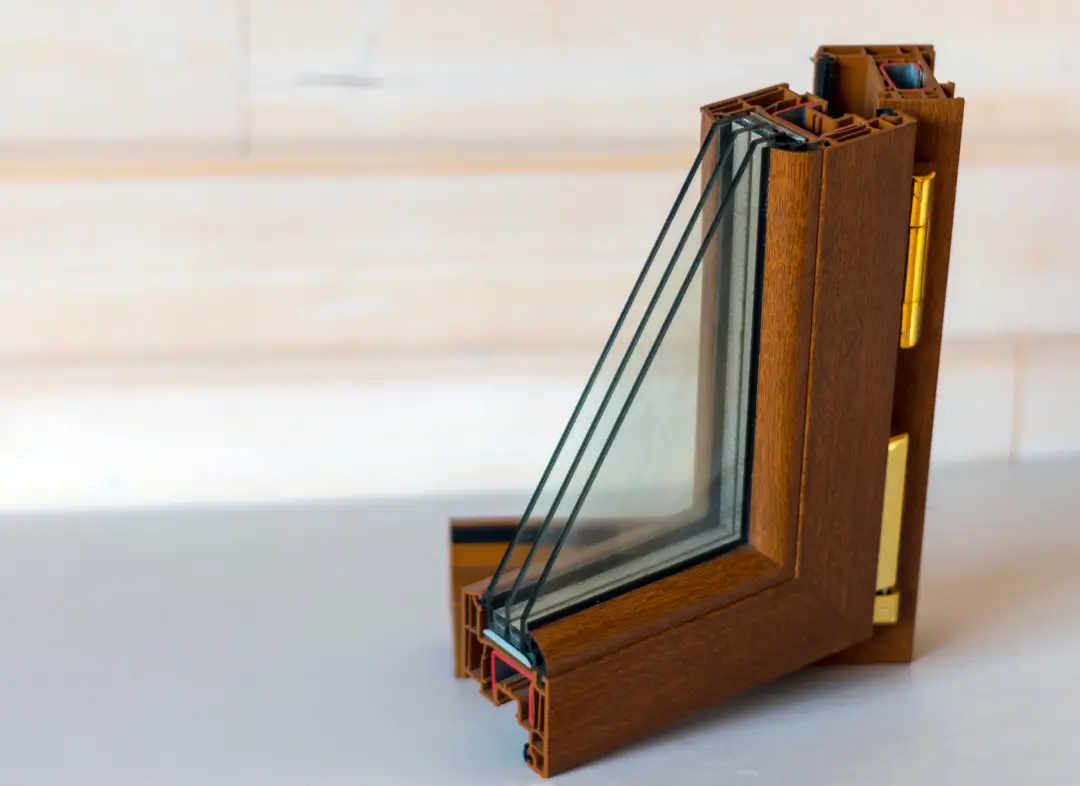 Installation de fenêtre en bois sur mesure Caille